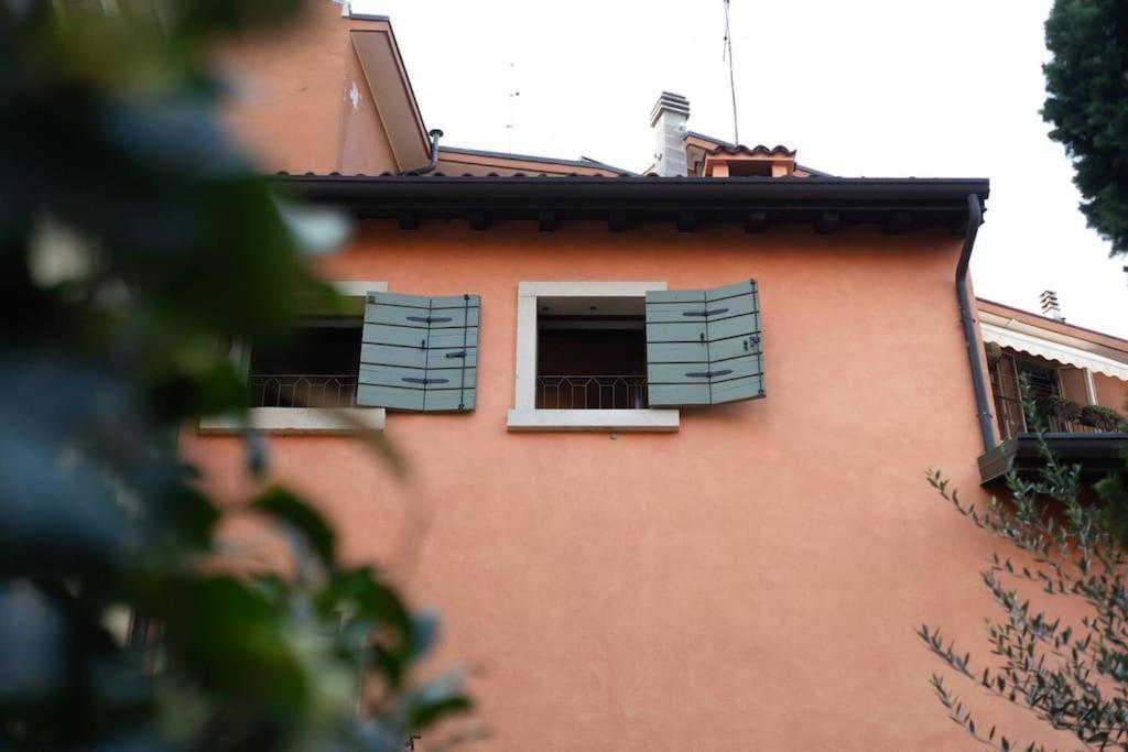 Appartement La Finestra Sul Civico Cinque à Vérone Extérieur photo